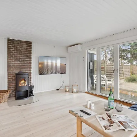Arho - 75m From The Sea By Interhome Feriehus Spodsbjerg
